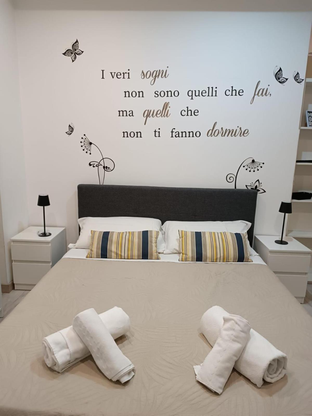 Studio Metro Bologna Rom Exteriör bild